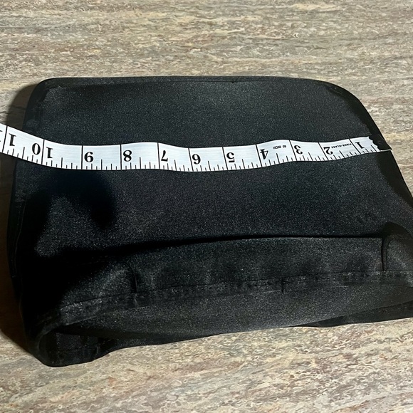 Monteil Paris cosmetic bag - Picture 12 of 15